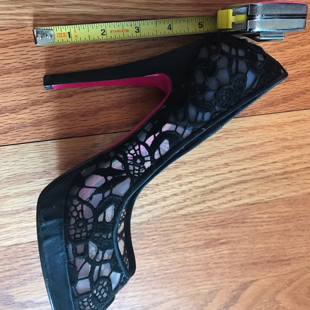 Betsy Johnson Lace peep toe heels - Picture 5 of 8